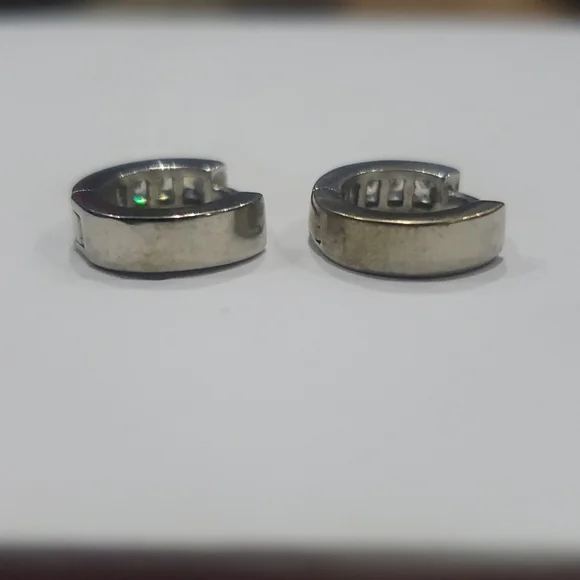 Earings - Picture 6 of 6